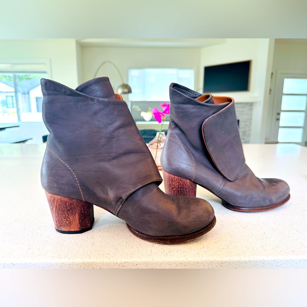 Arfila, Made in Spain, 38.5  Gray Ankle Boots